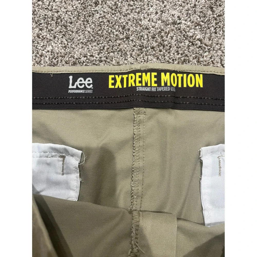 Lee Extreme Motion Mens Khaki Pants Straight Fit‎ Tapered Leg 40x30 Tan Chino